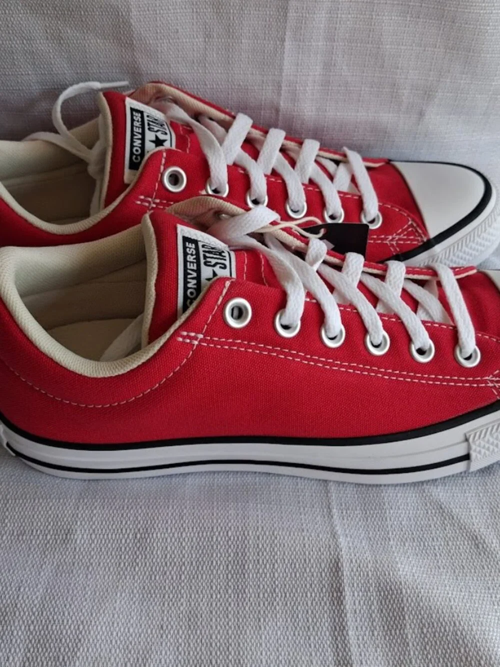 Converse Adult Street Ox Low Sneakers - Red Mens 7 / Womens 9 NEW - Picture 2 of 4